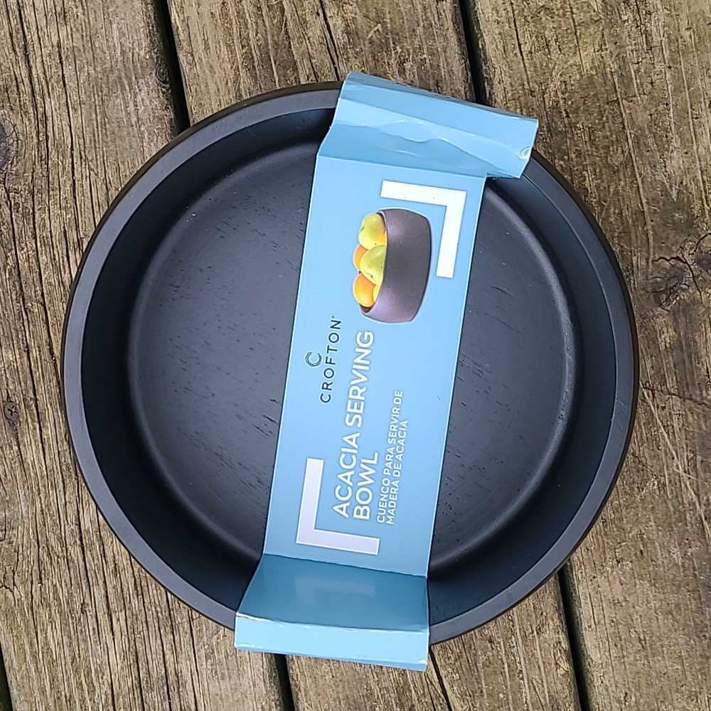 NWT Acacia Serving Bowl